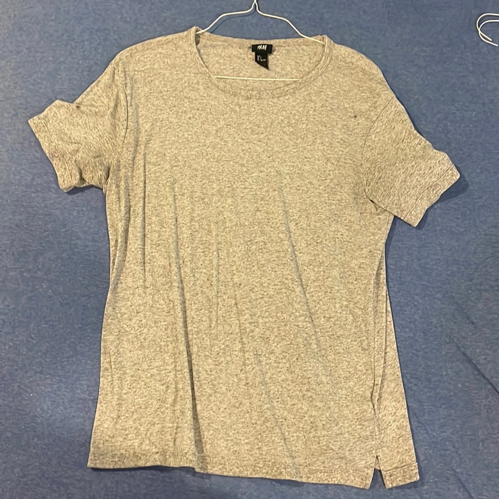 H&M multicolor tee